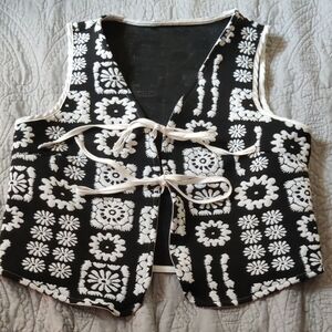 SHEIN Monochrome Vest